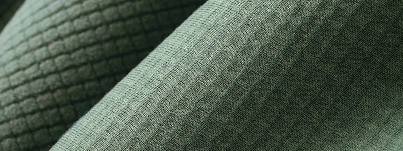 The functional grid-shaped fabric with increased efficiency of evaporation
