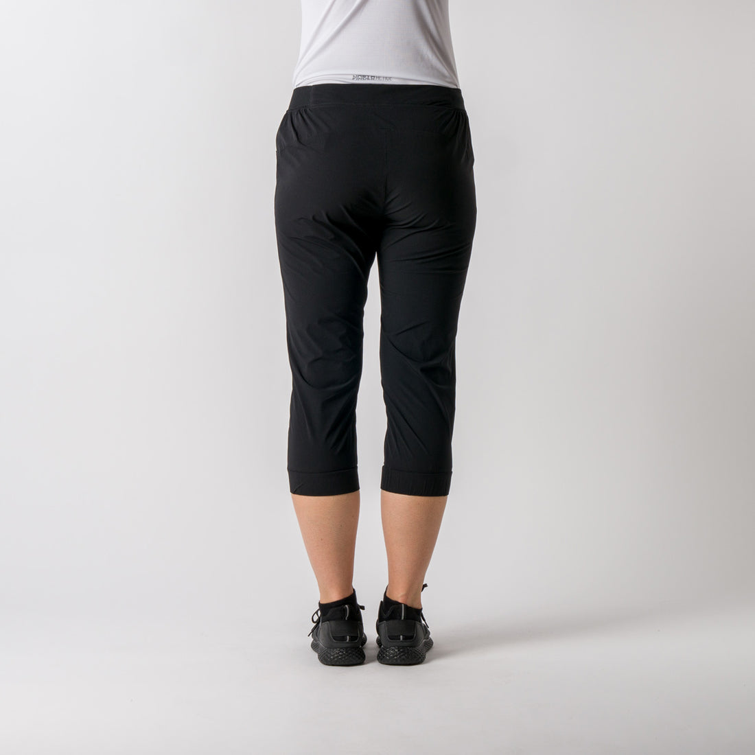 BE-4370OR women's ultra-light stretch shorts SCARLETTE