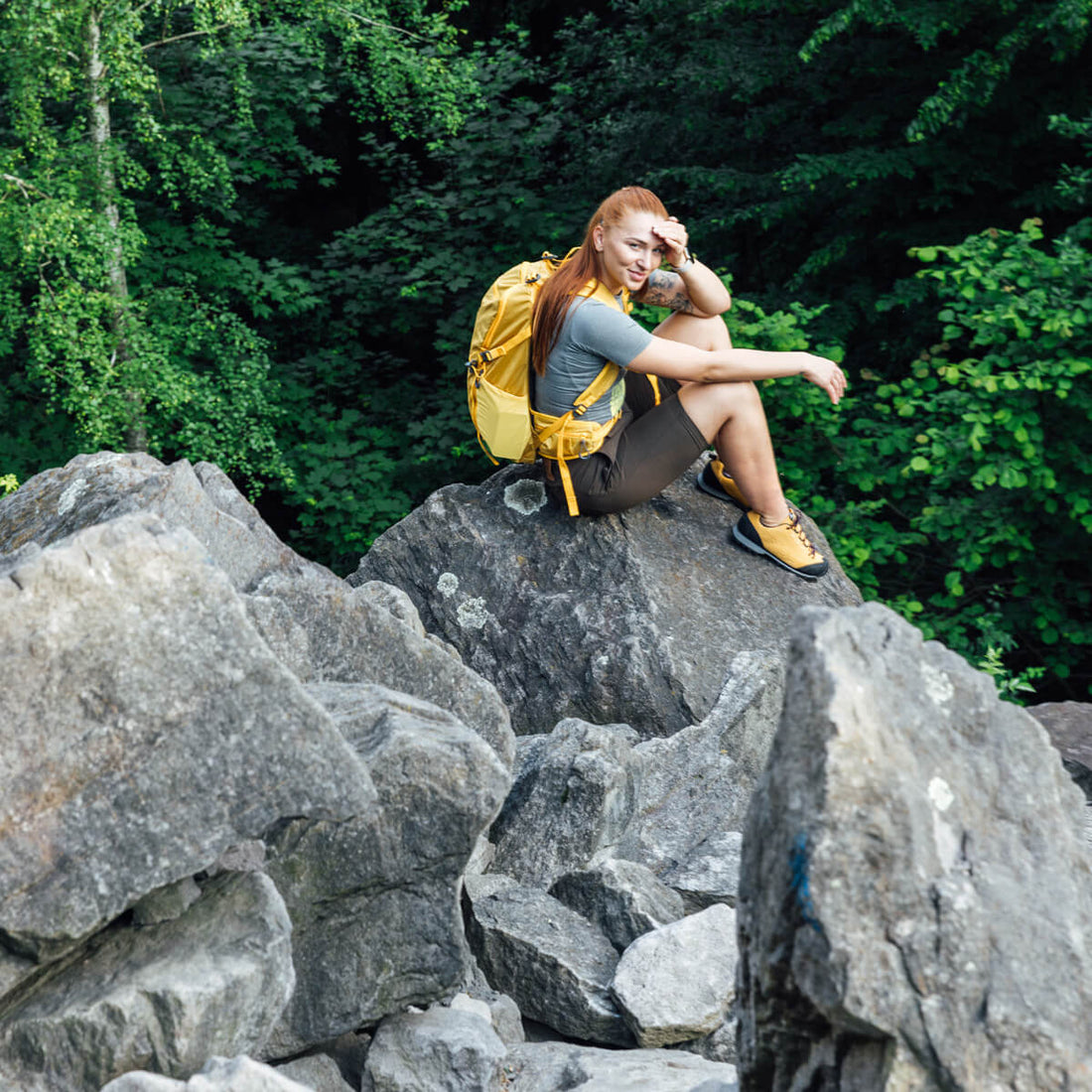 TO-2001OR women's low cut outdoor shoes with Vibram® outsole KIRAT